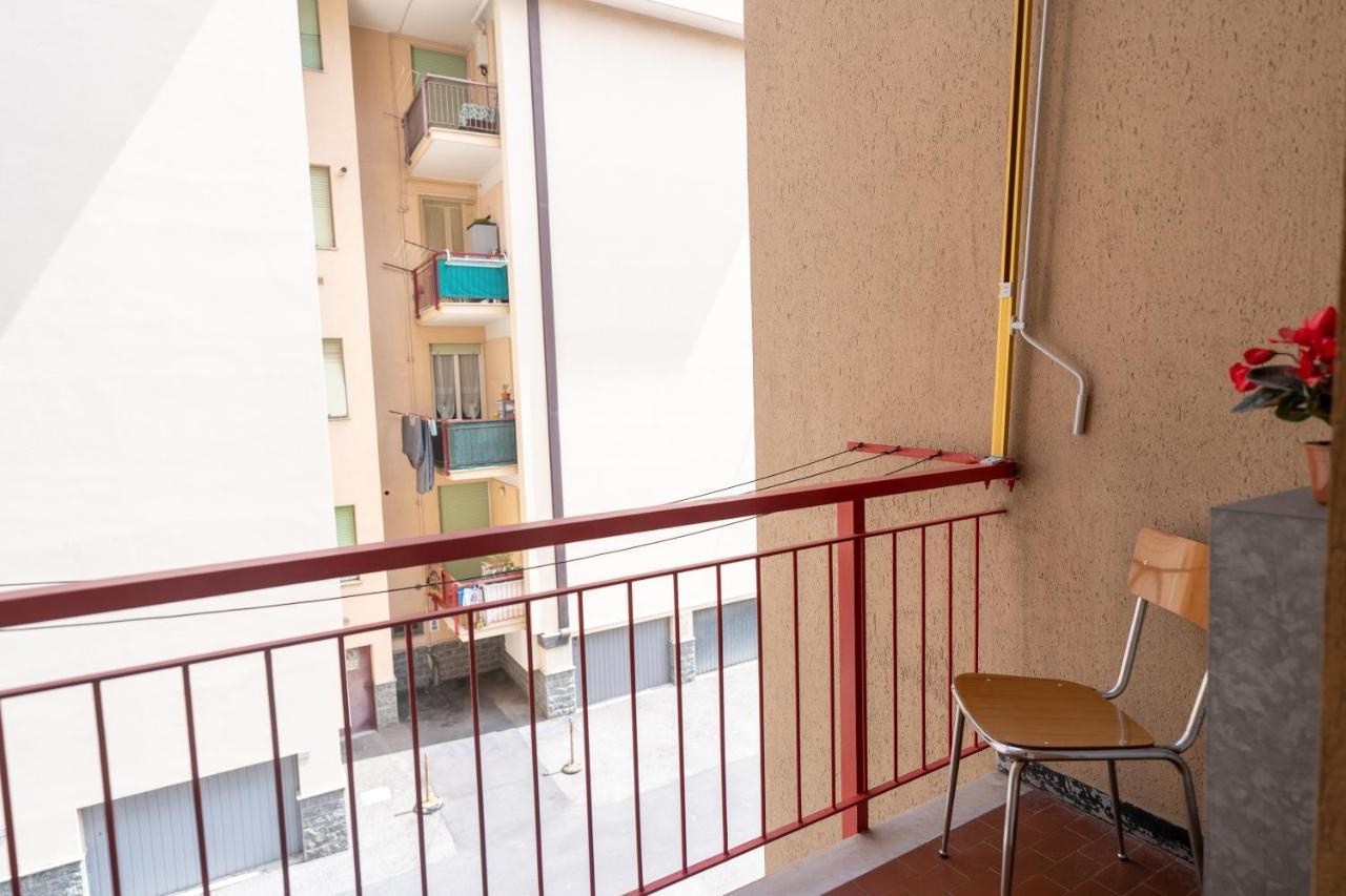 [VIA E. DE AMICIS] Comodo Bilocale vicino al Mare. Pietra Ligure Exterior foto